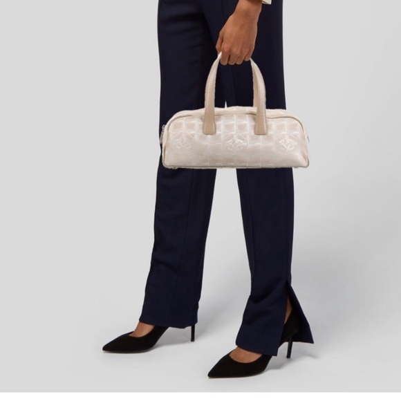 AUTHENTIC Chanel Travel Ligne Bowler Bag - Picture 13 of 15